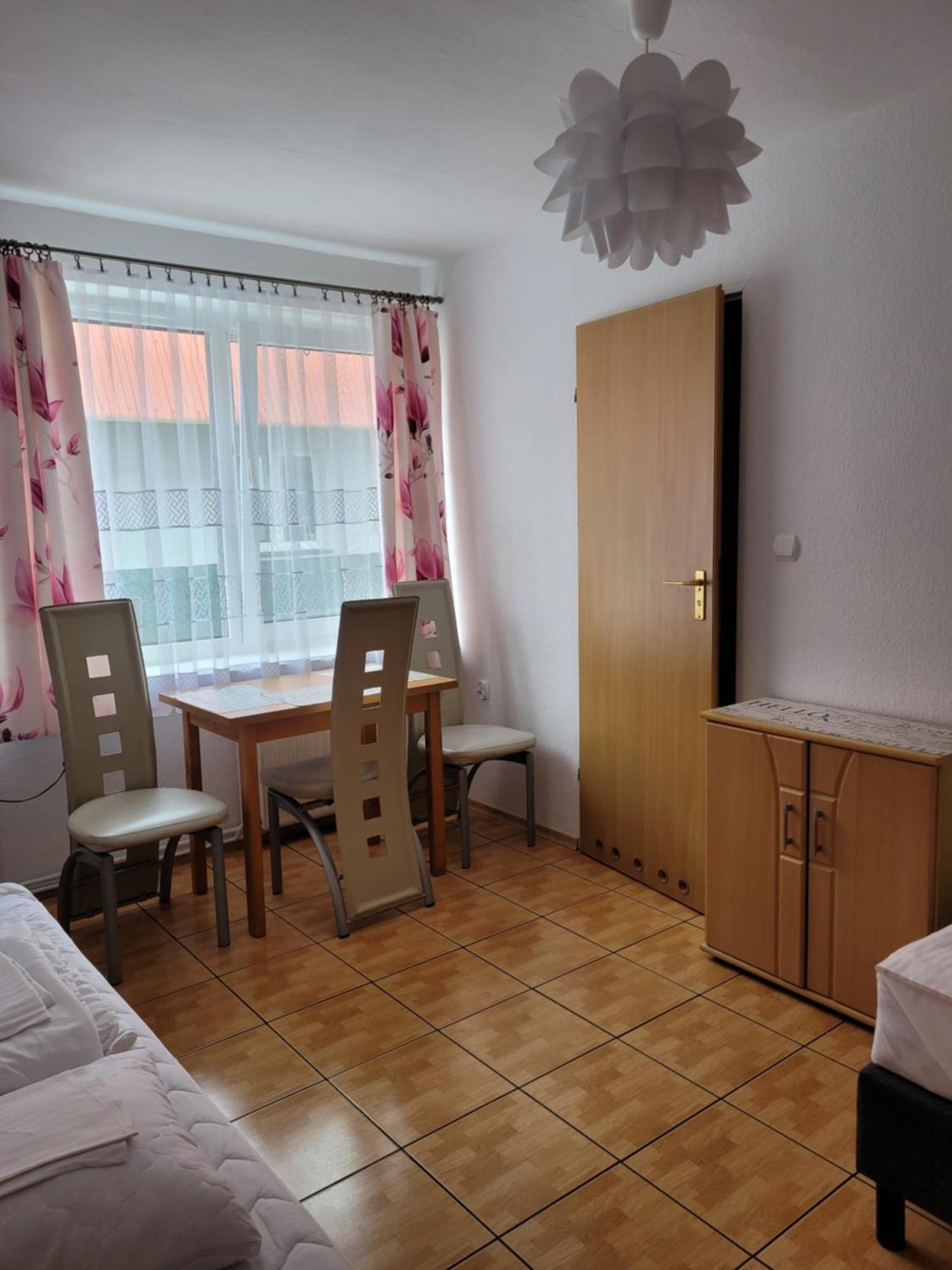 Orka Homestay Dzwirzyno